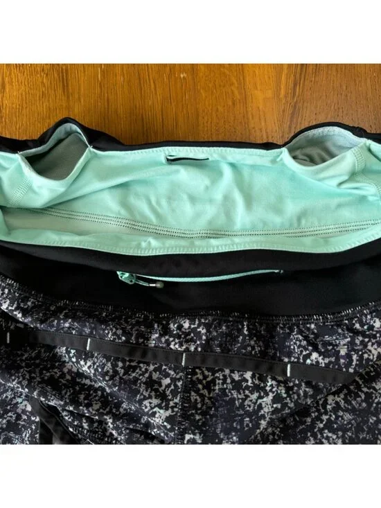 LULULEMON Run Times Shorts Womens 6 Black 4" Athletic Running Gym Speed Short - Picture 5 of 9